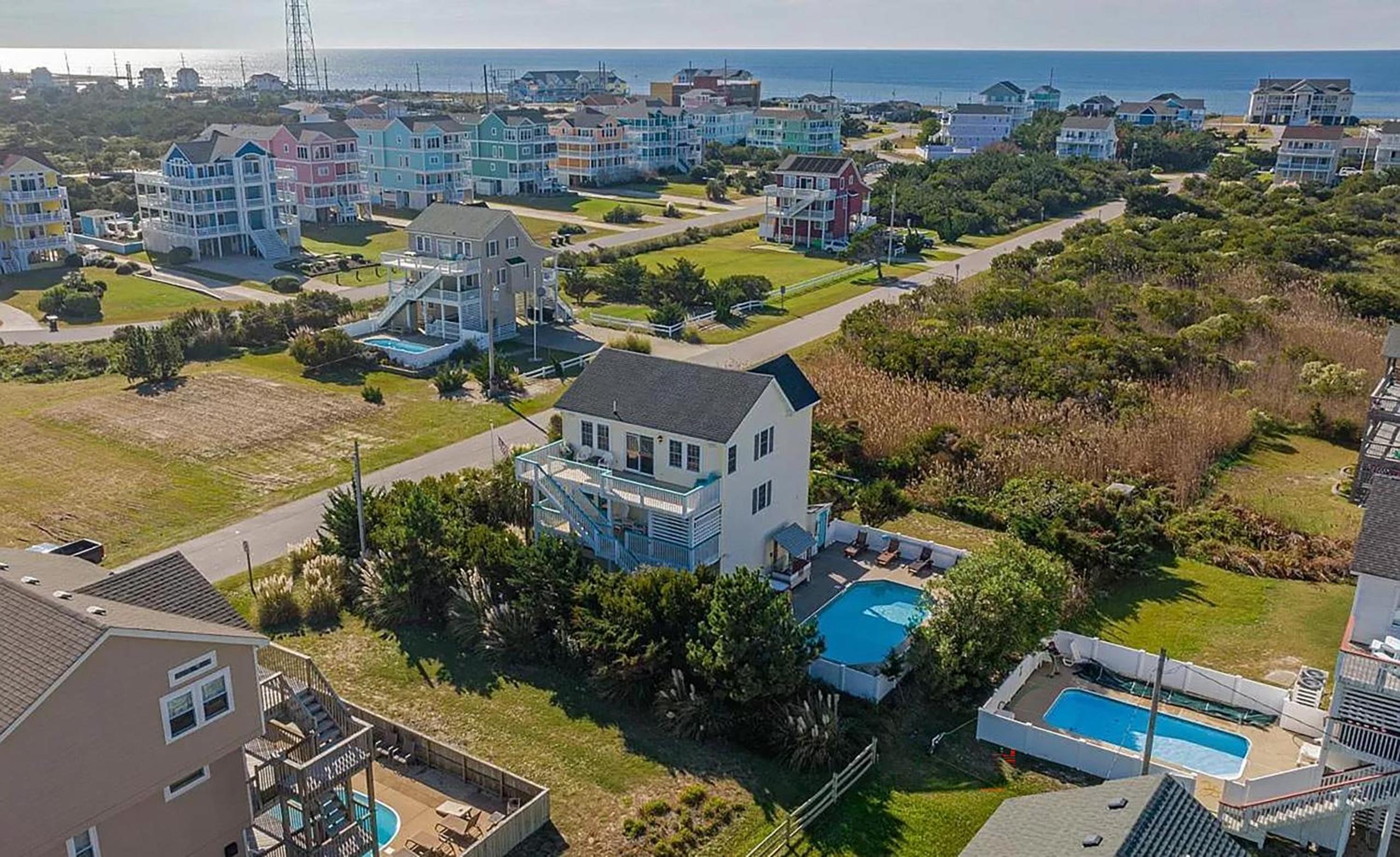 Seaside 5BR Caribbean Escape near the Rodanthe Pier