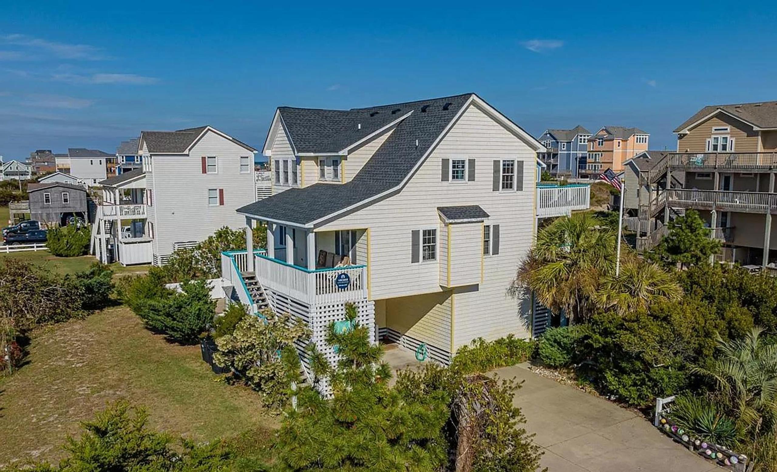 Seaside 5BR Caribbean Escape near the Rodanthe Pier