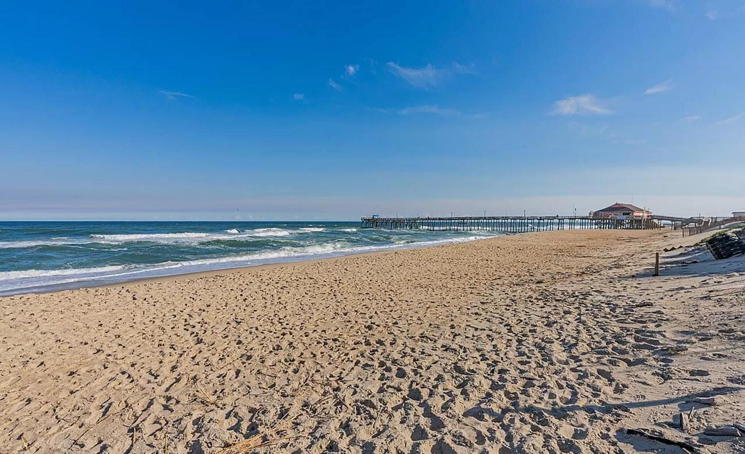 Seaside 5BR Caribbean Escape near the Rodanthe Pier