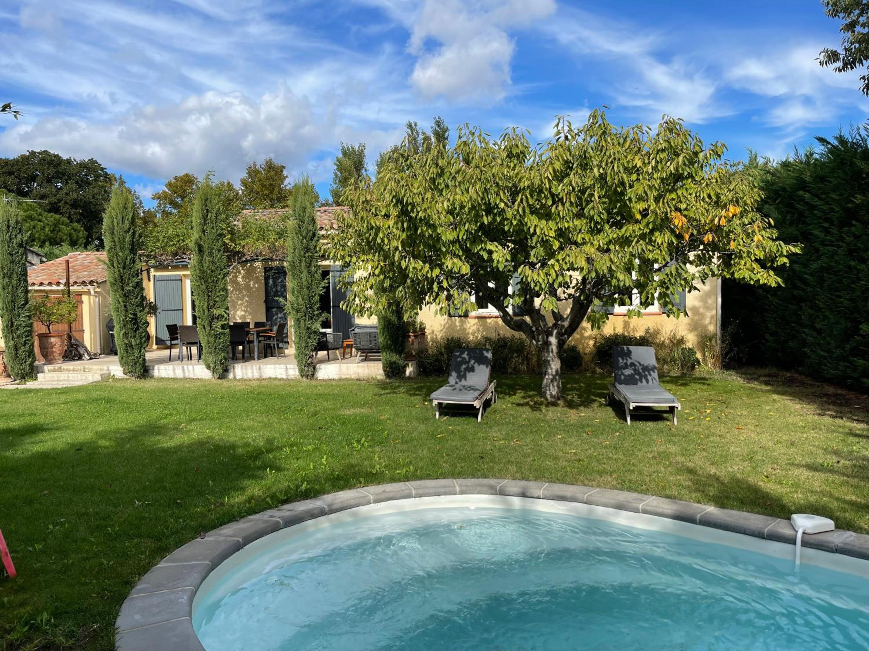 Villa proche d'Avignon.