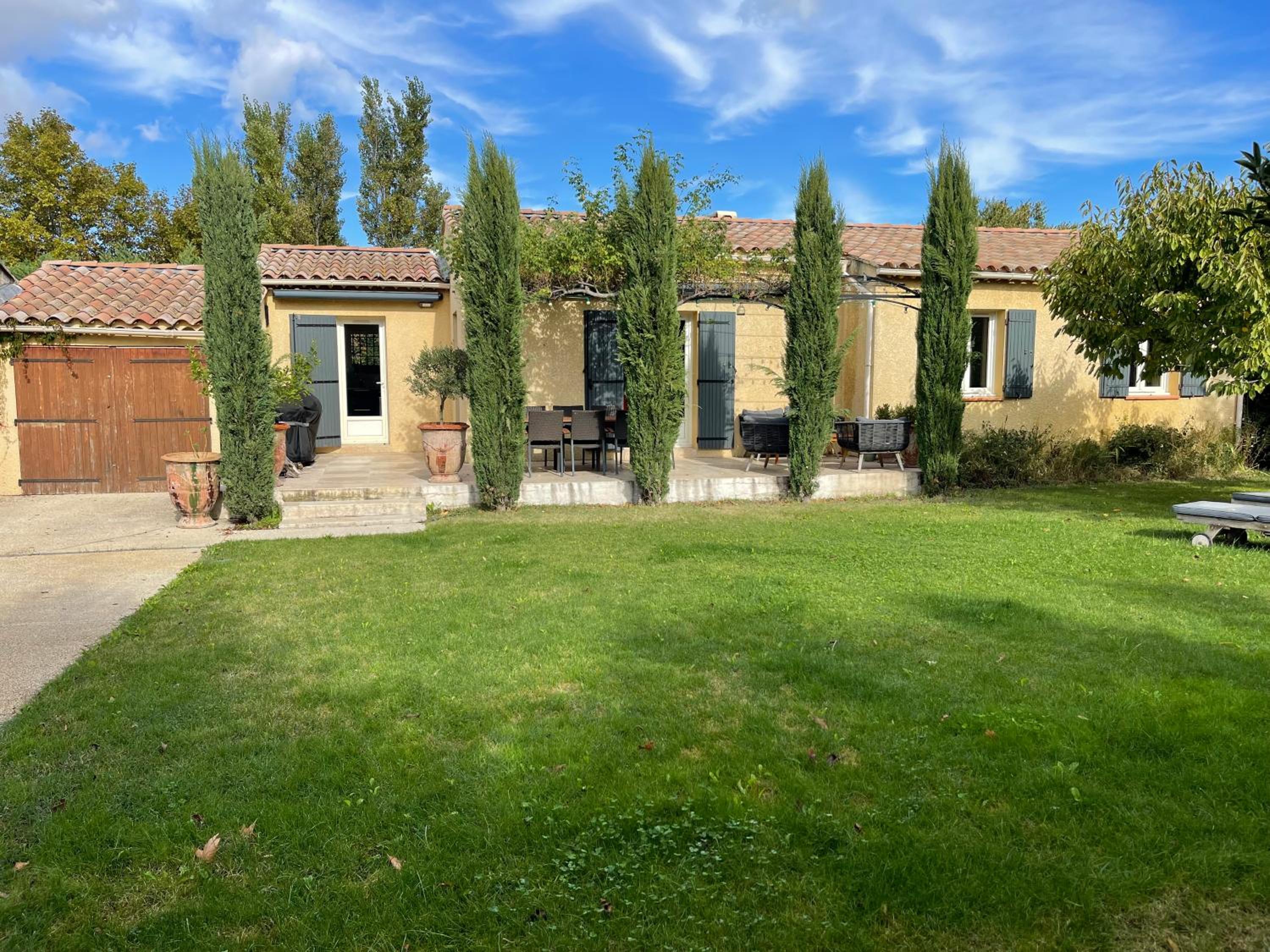 Villa proche d'Avignon.