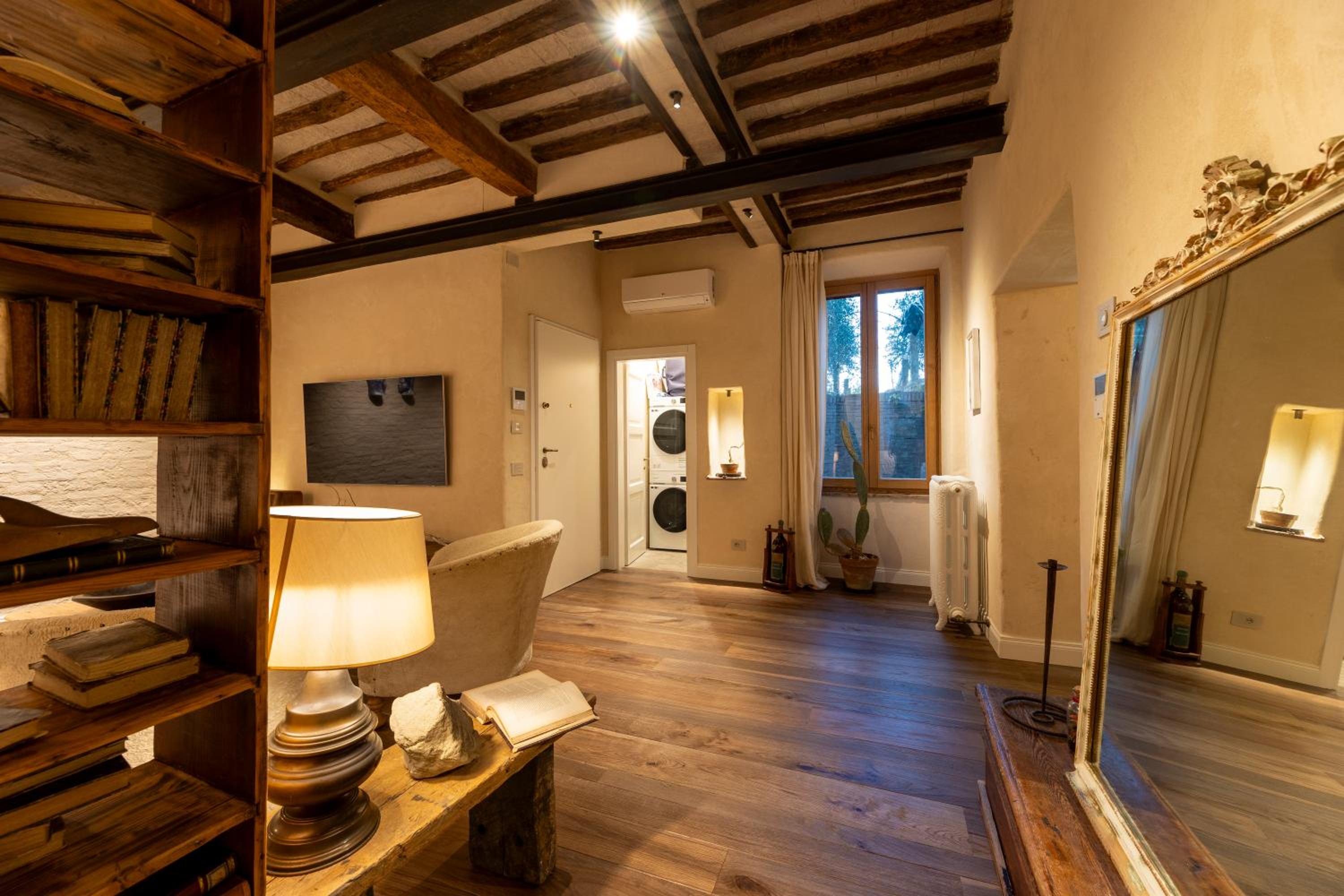 UnoZeroUno by Boutique Homes Siena photo 3