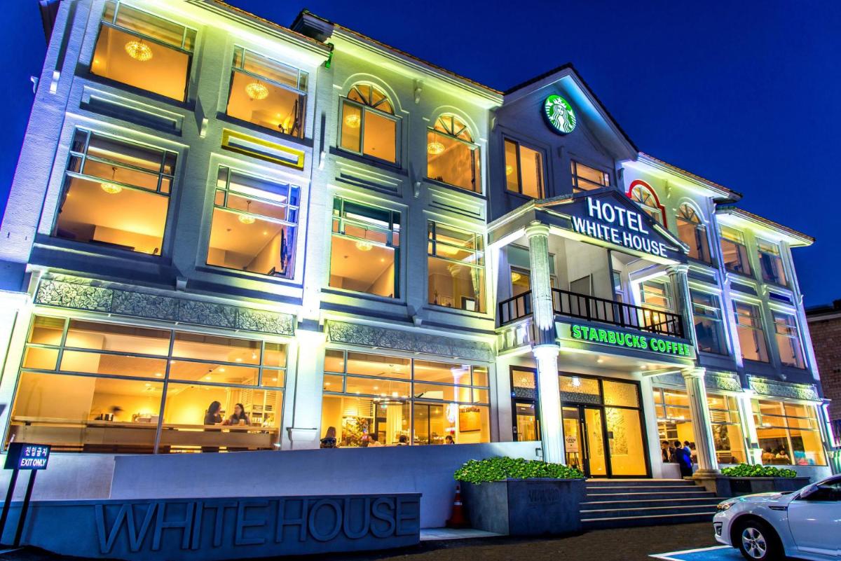 Hotel White House 1