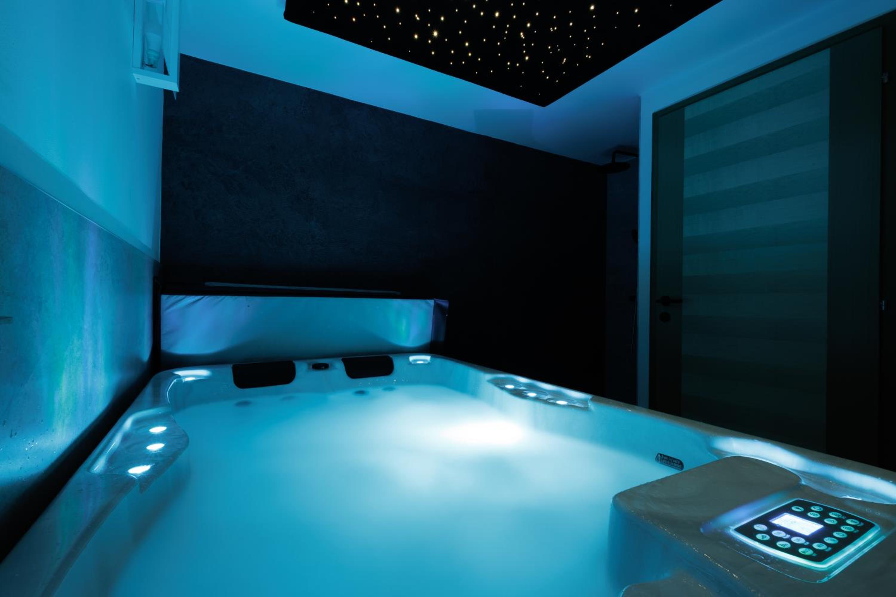 Franc Holiday House With a Spacious Terrace, Hot Tub And Sauna view 4