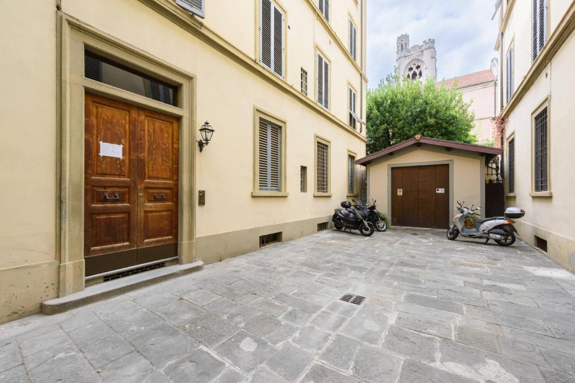Apartments Florence- Oricellai two bedroom apartment
