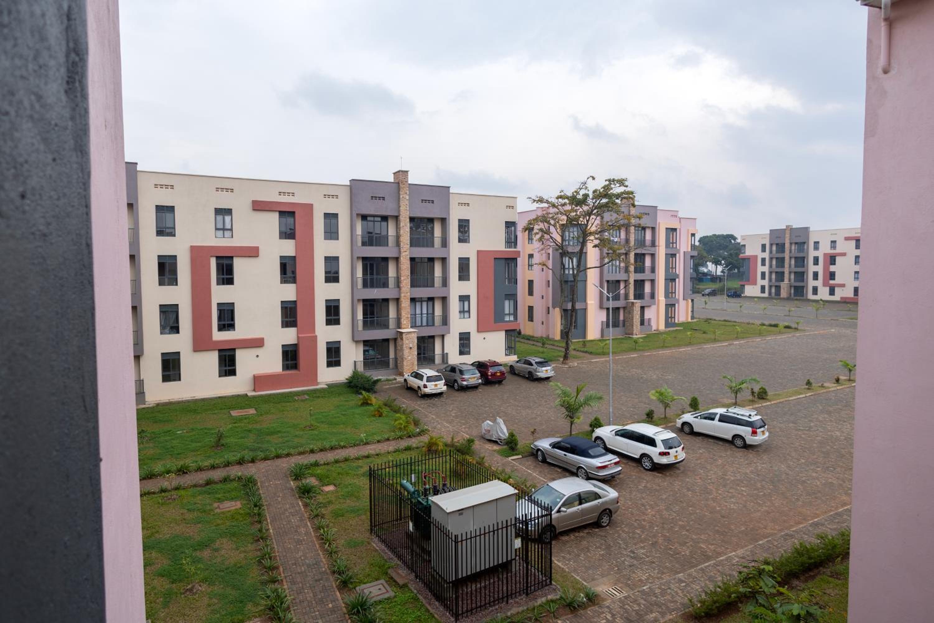 Apartment at Pearl Marina - Garuga Road view 3