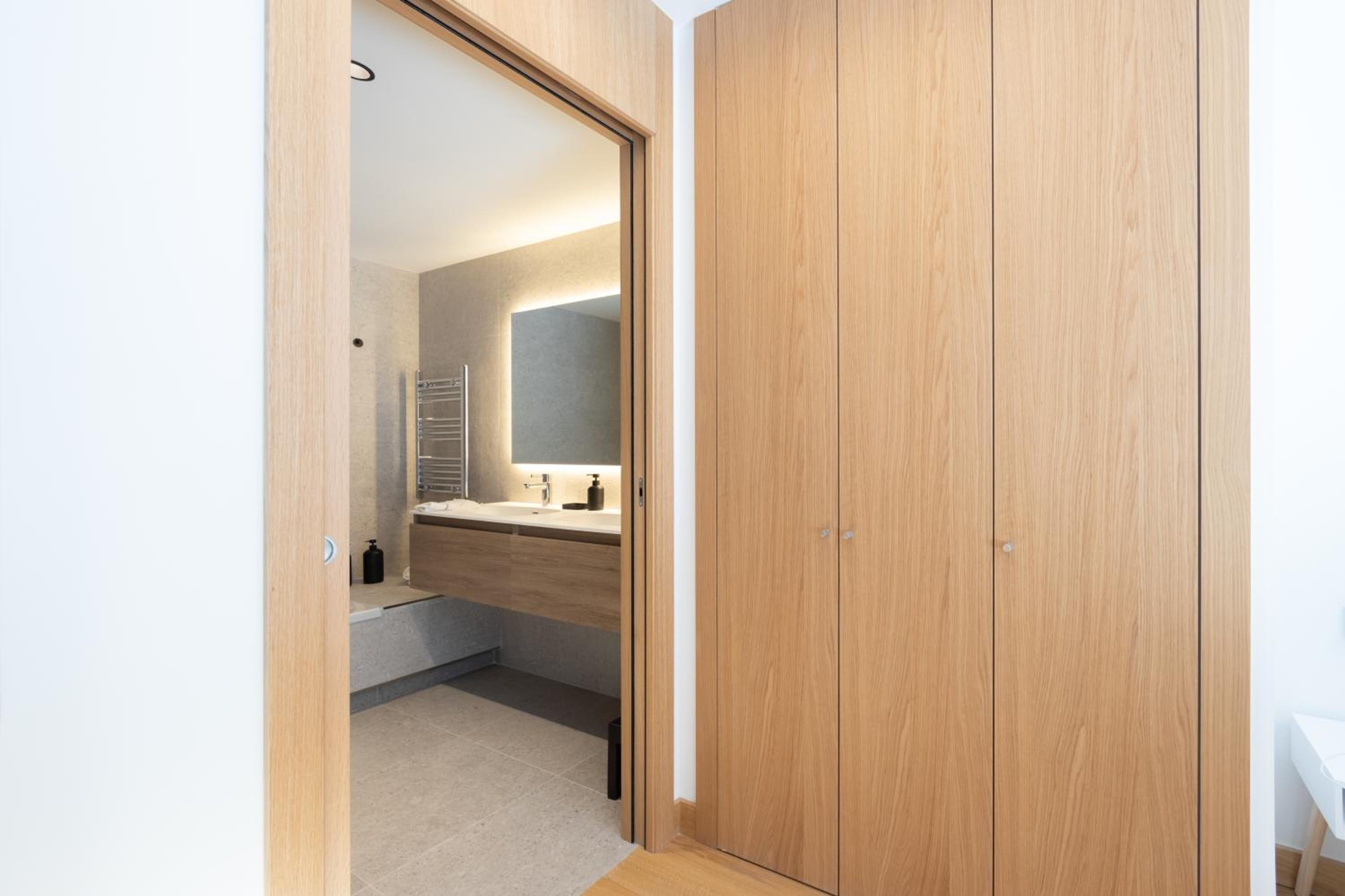 ISARD HOMES & SPA by SELECT RENTALS
