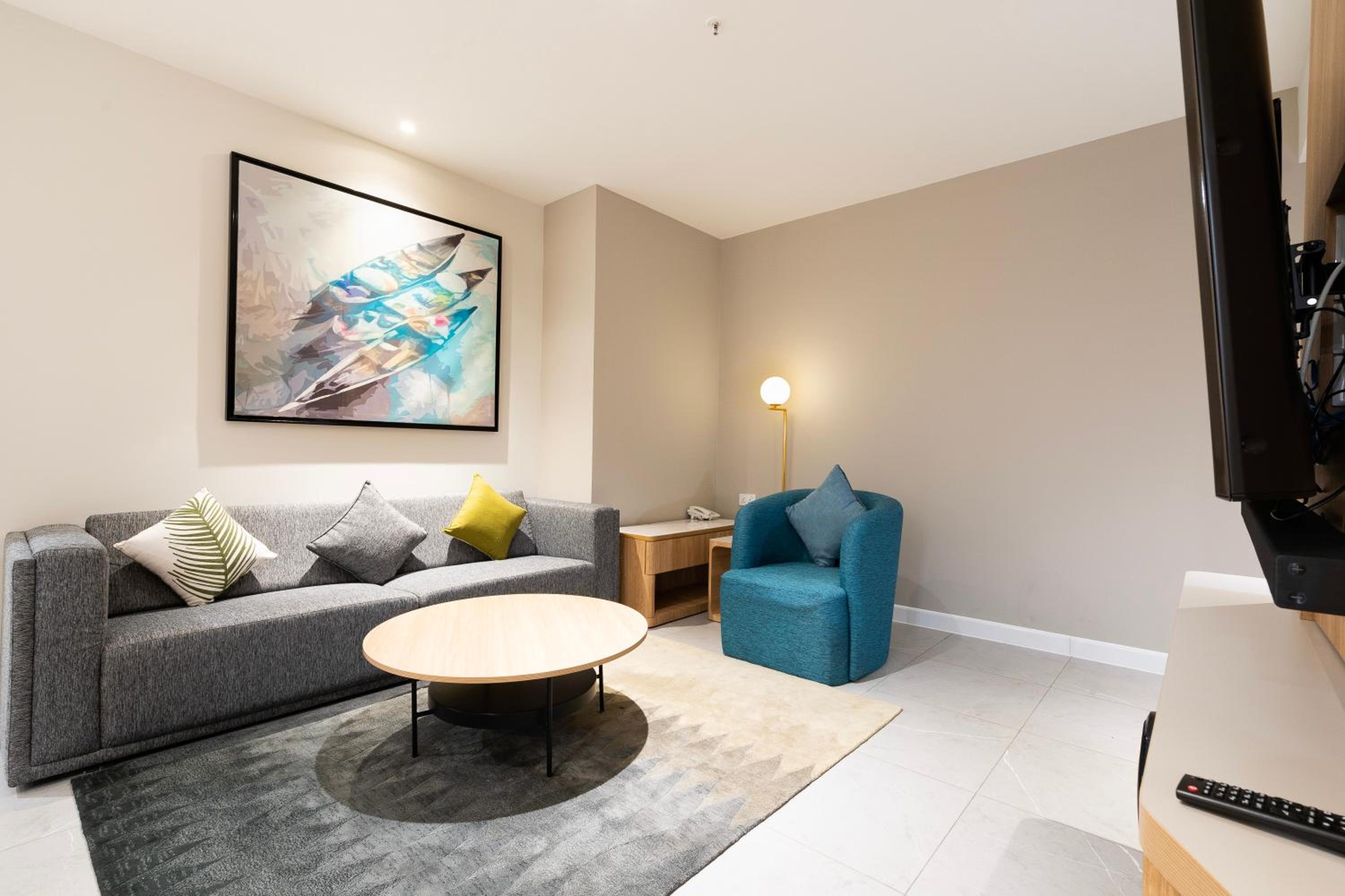 Zenity 3BR Condo: Luxury and Comfort in Quận 1