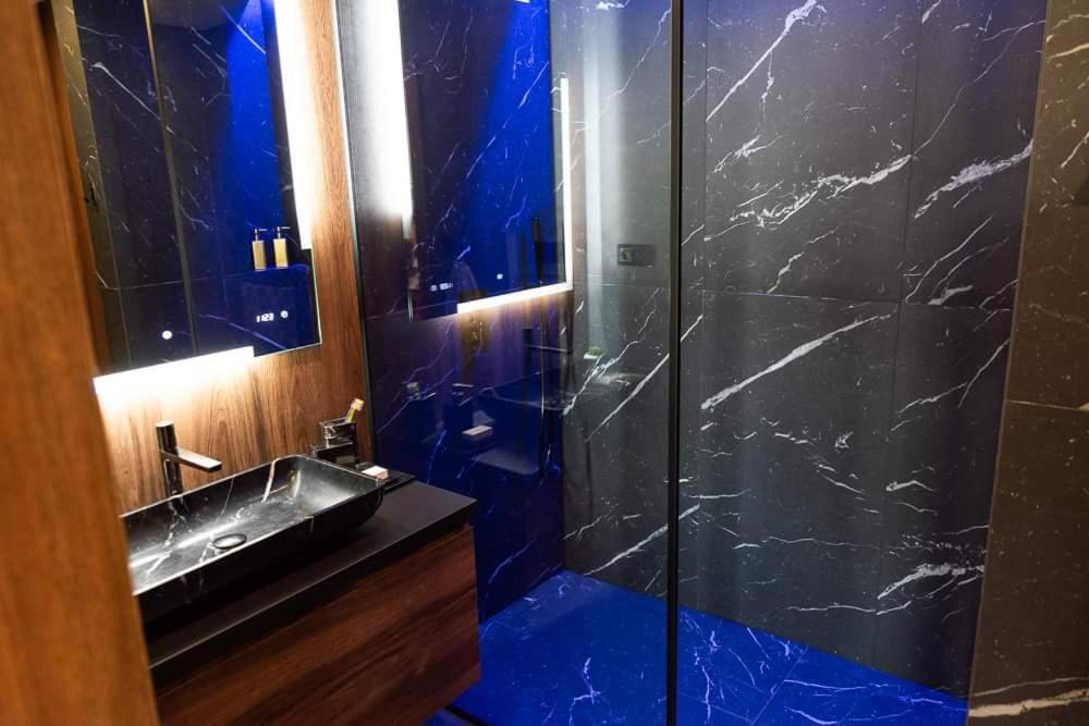 Luxury Apartment KVP