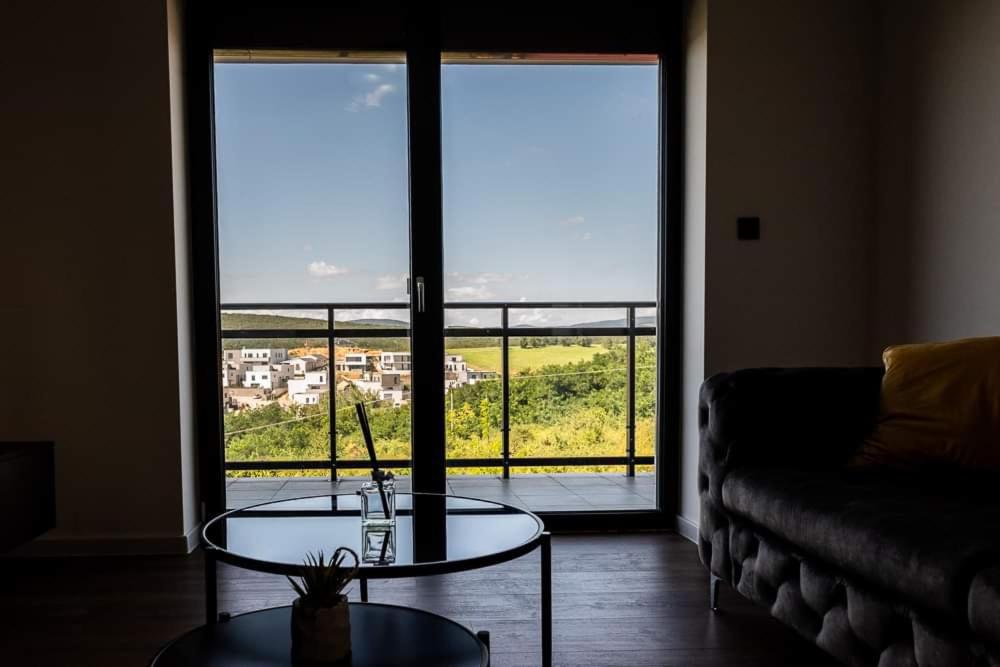 Luxury Apartment KVP