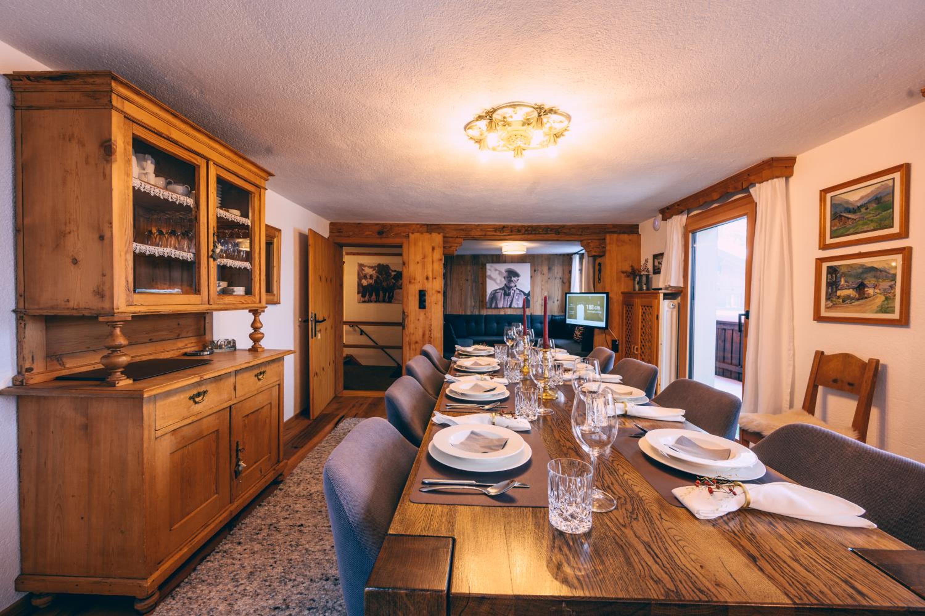 Chalet-Apartment für 9 bis 10 Personen zentral & ruhig 2 Min zur Galzigbahn Sankt Anton