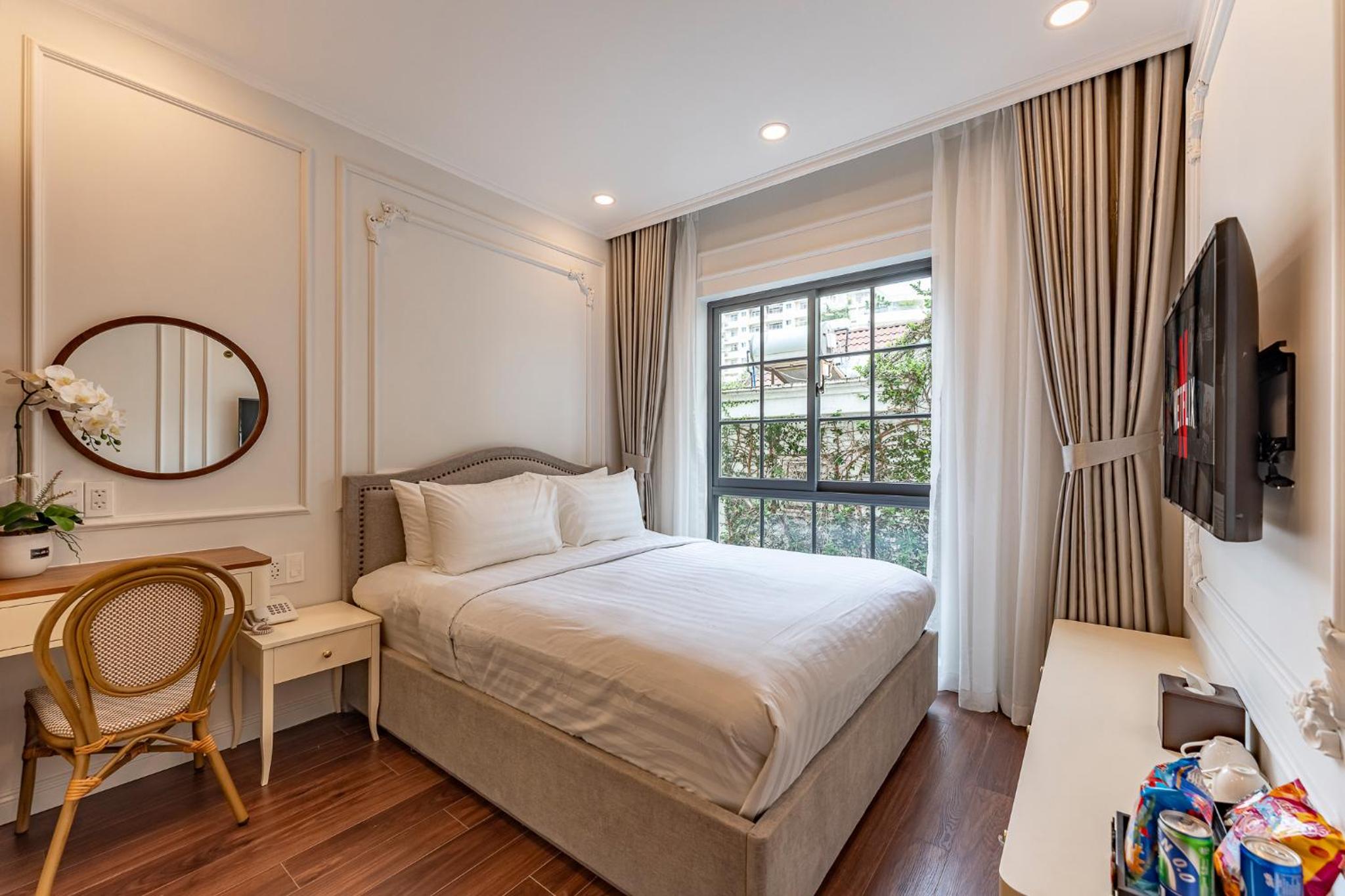 Golden Sun Apartment & Hotel