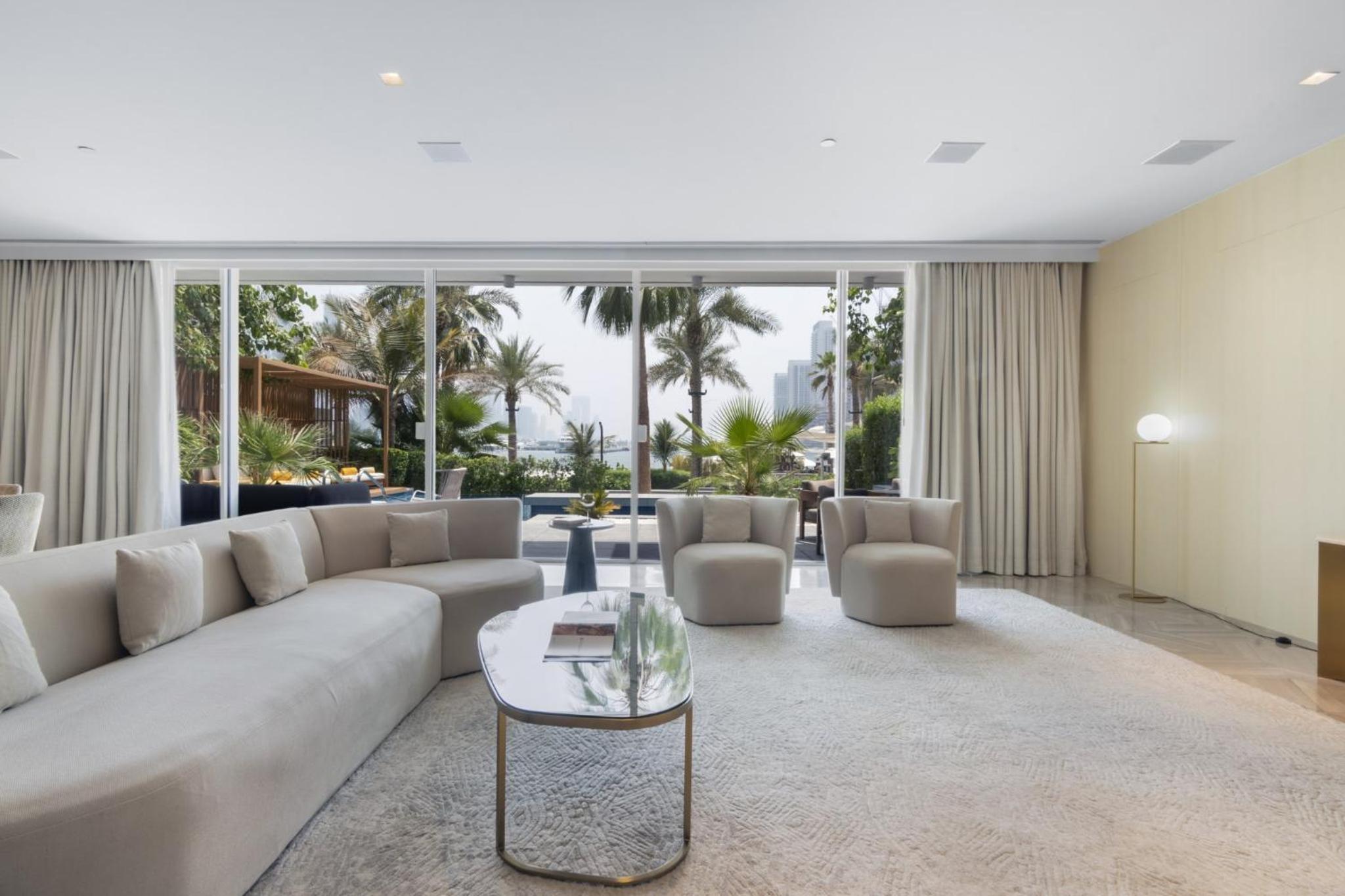Five Palm Luxury Beach Villa with Private Pool, Panoramic Views, and Jacuzzi