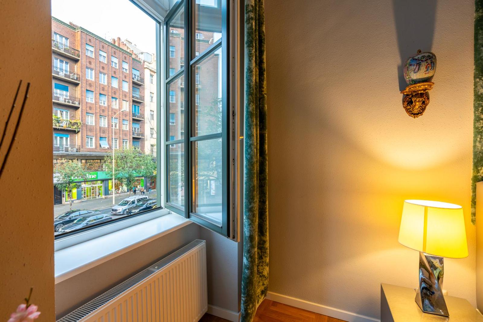 Liszt Ferenc historic luxurious flat next to Synagogue