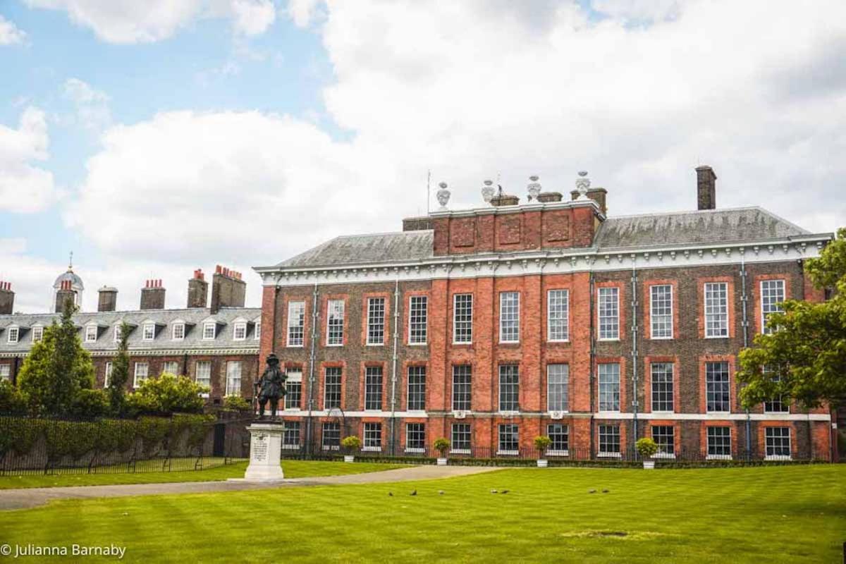 Cosy High-ceiling Victorian flat with balcony - 2mins to Hyde Park, Kensington Palace, NottingHill, High Street Kensington,2BR 2Baths
