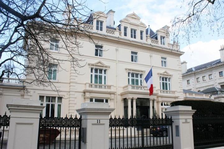 Cosy High-ceiling Victorian flat with balcony - 2mins to Hyde Park, Kensington Palace, NottingHill, High Street Kensington,2BR 2Baths