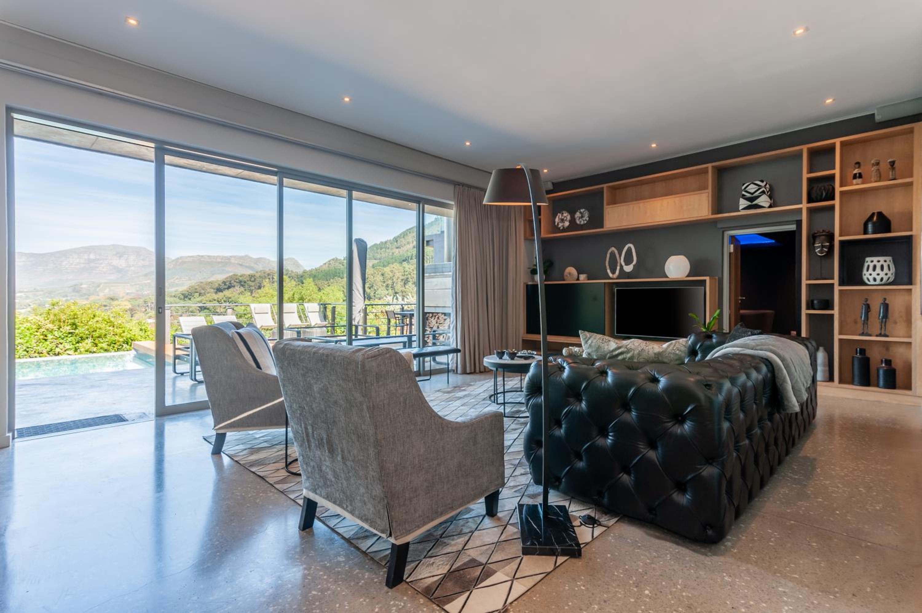 Southdown Masterpiece with backup power