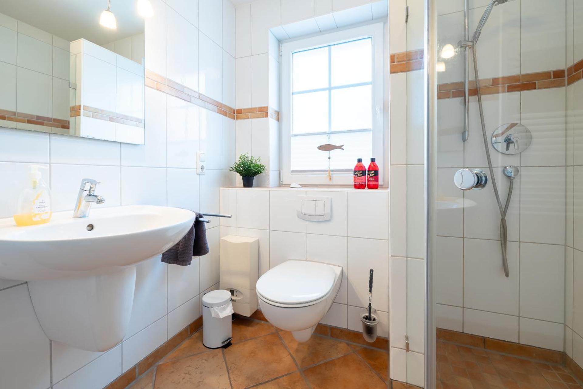 Mine Heimat 15 en Zingst — bathroom