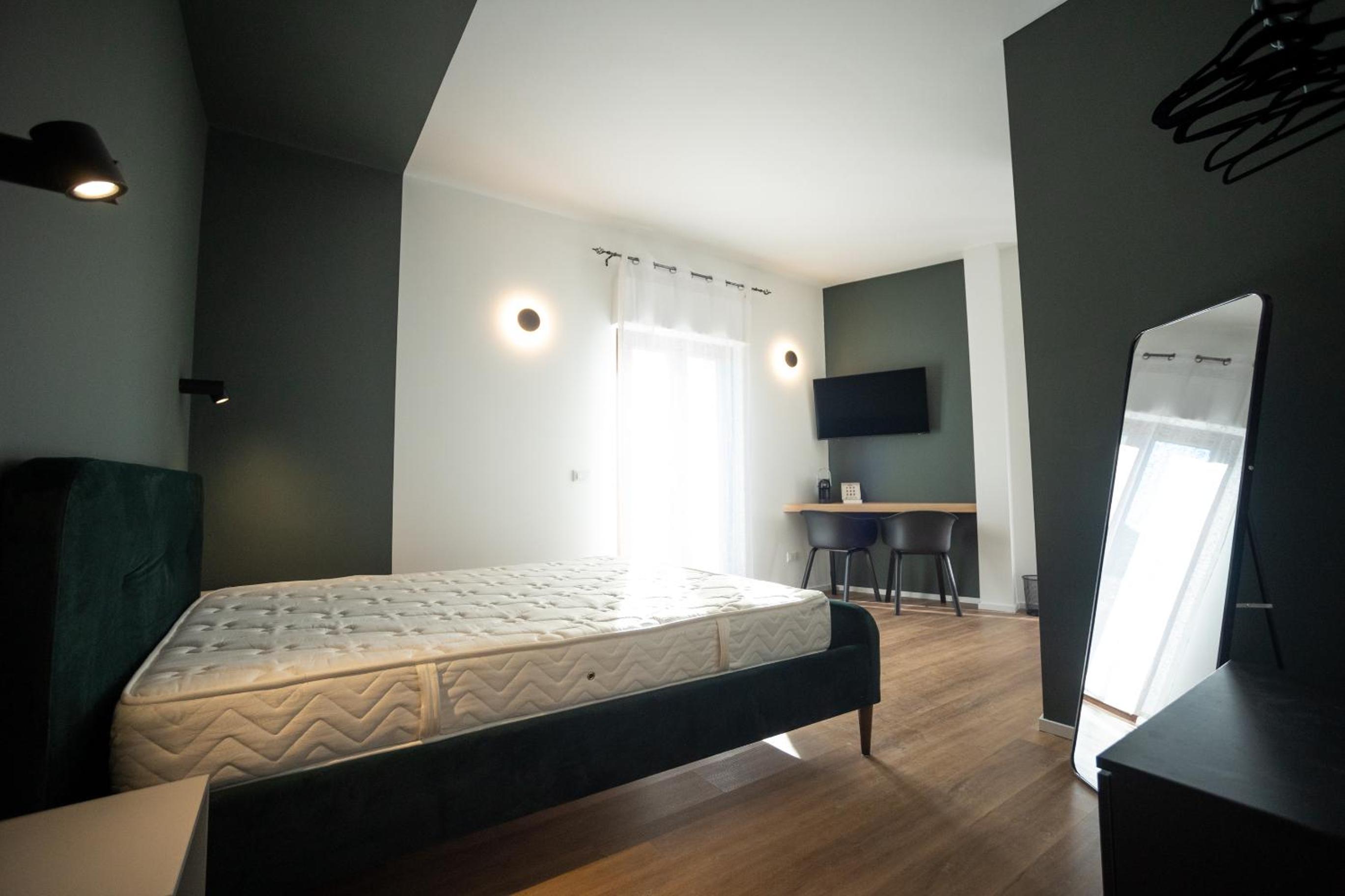 Mavi Rooms