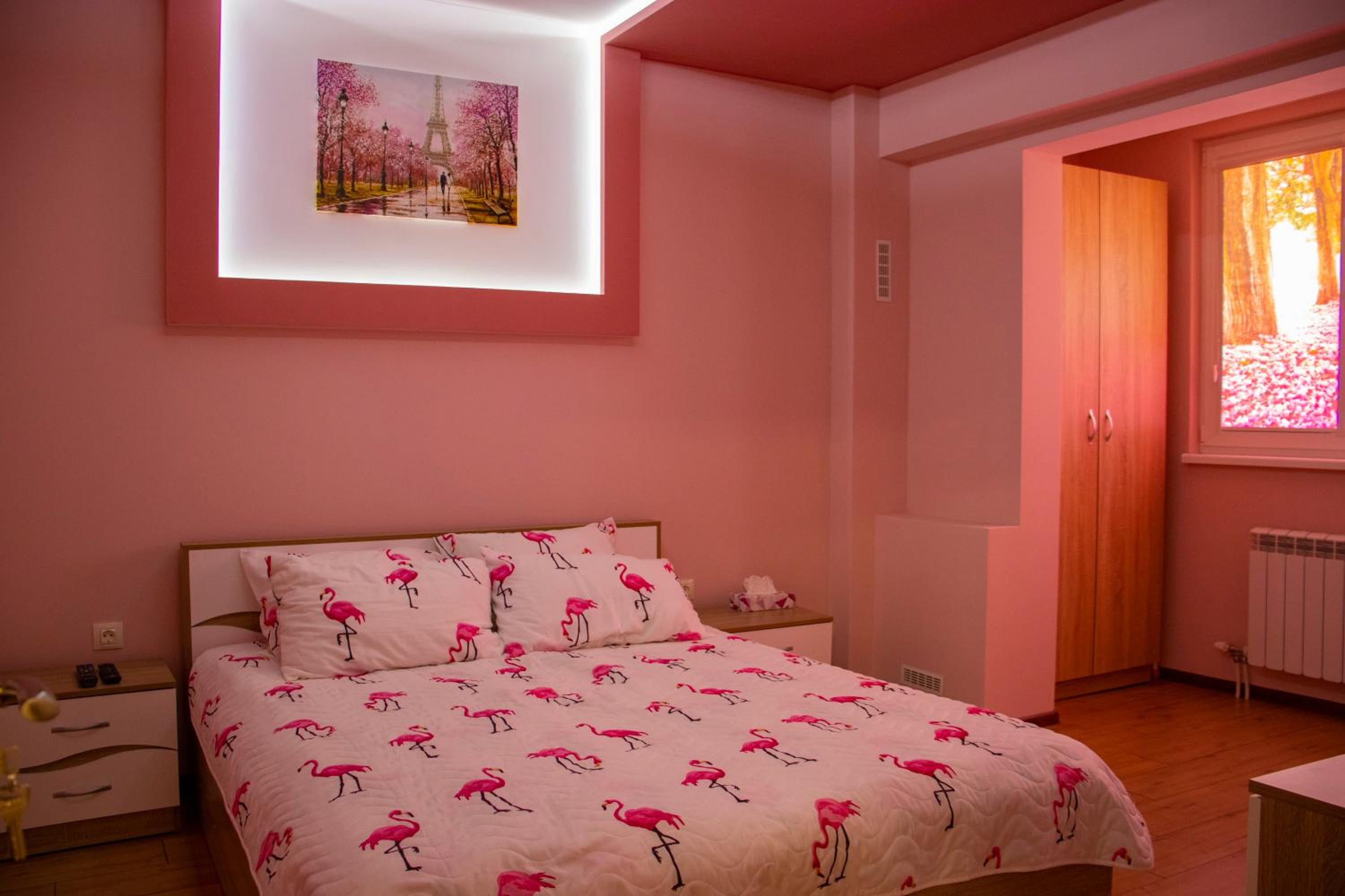 Newly renovated 2 bedroom apartment in Sofia