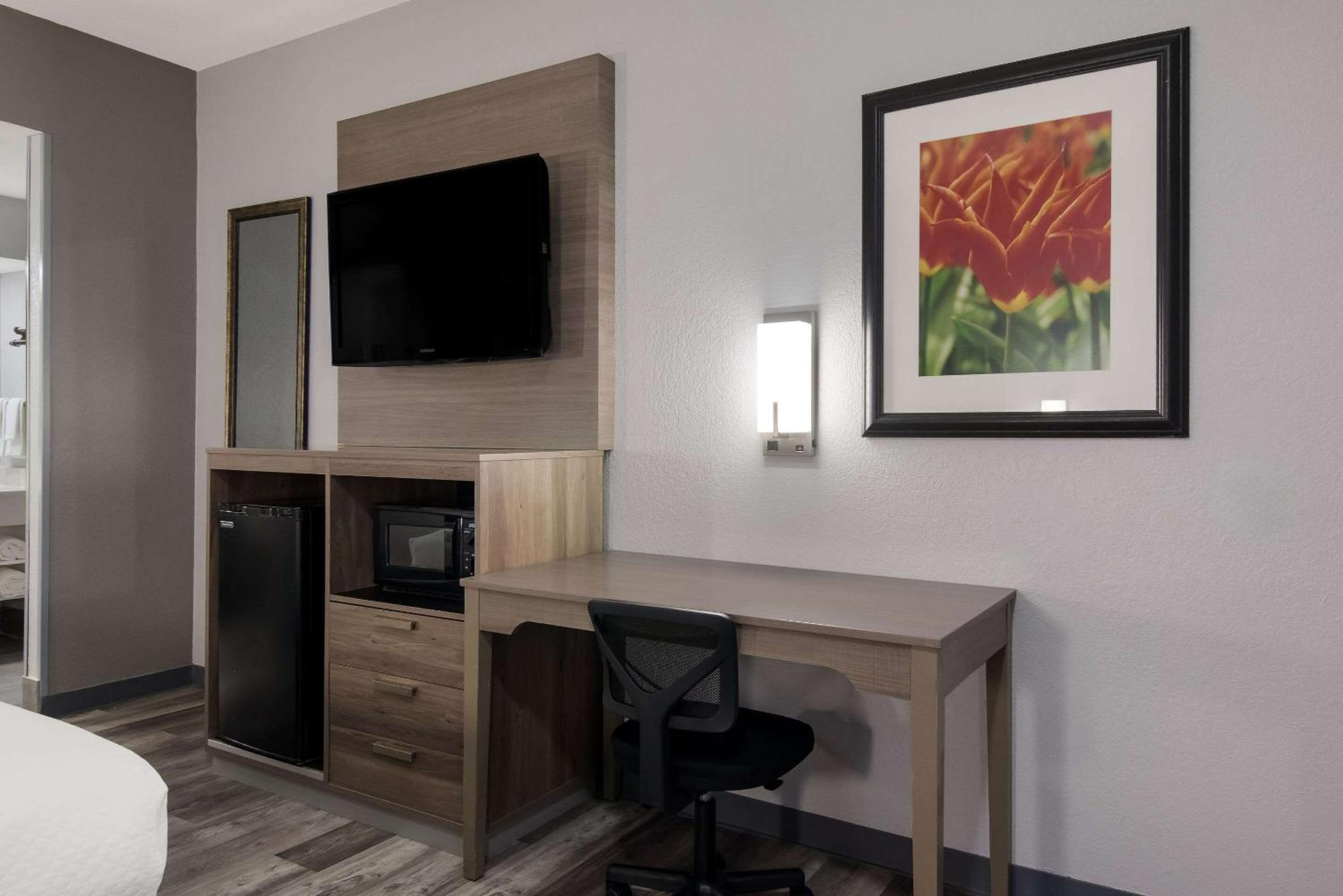 Quality Inn near Casinos and Convention Center