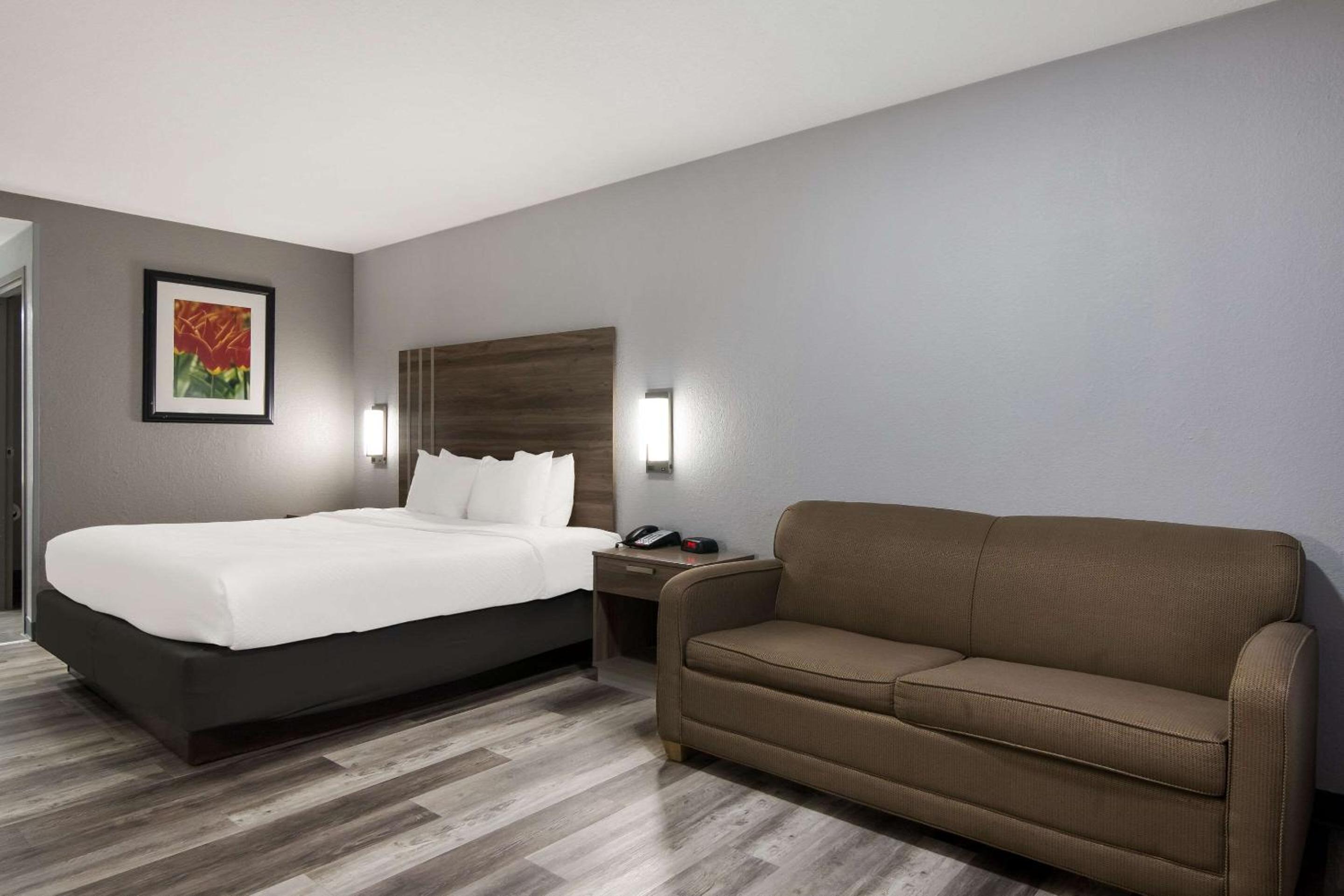 Quality Inn near Casinos and Convention Center