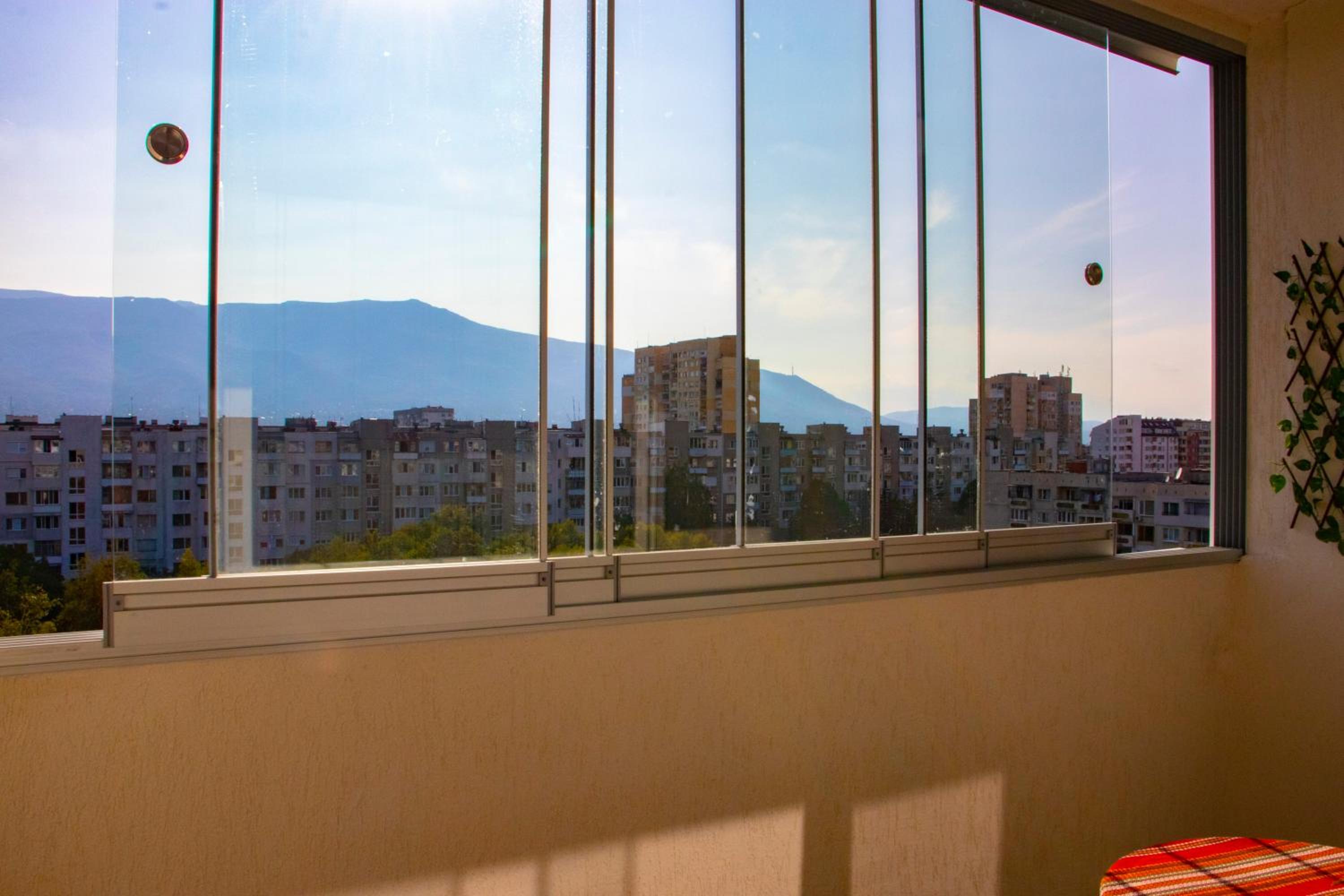 Newly renovated 2 bedroom apartment in Sofia