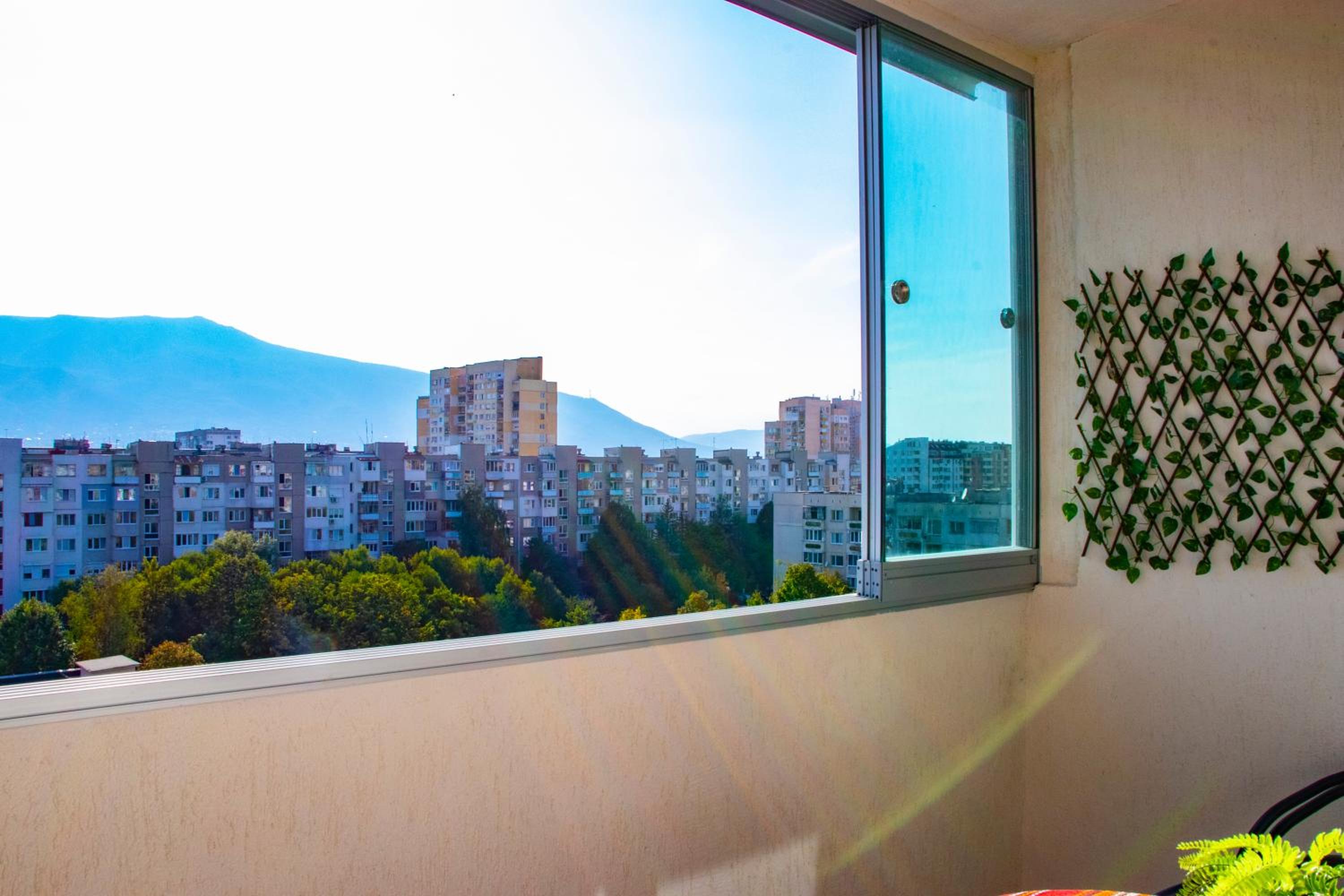 Newly renovated 2 bedroom apartment in Sofia