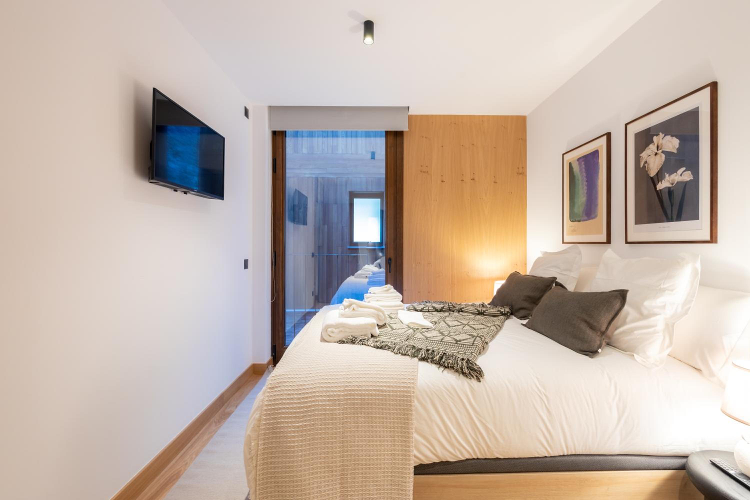 5Star Apartment 1 Min to Ski Lift Pool Sauna