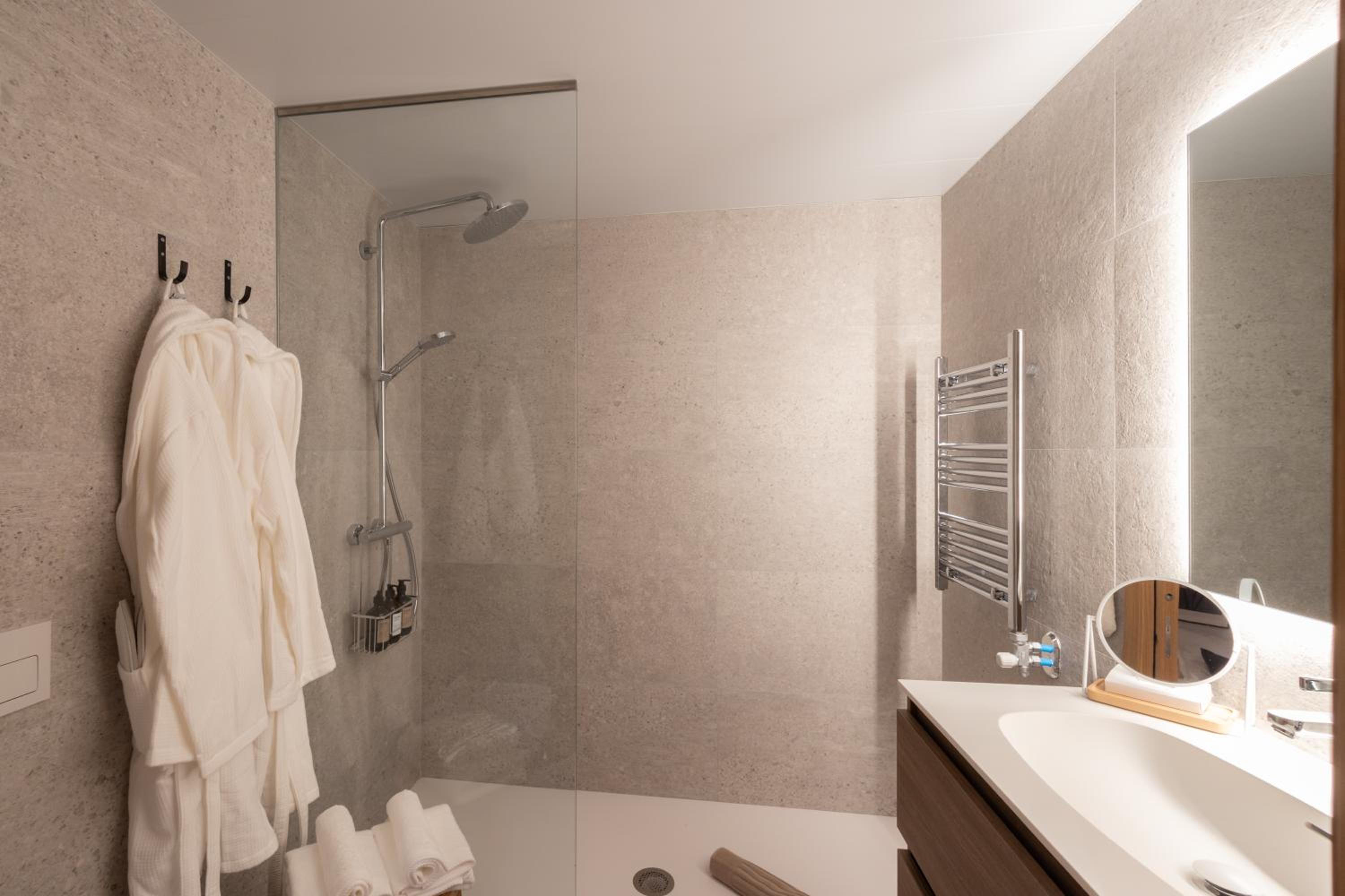 5Star Apartment 1 Min to Ski Lift Pool Sauna