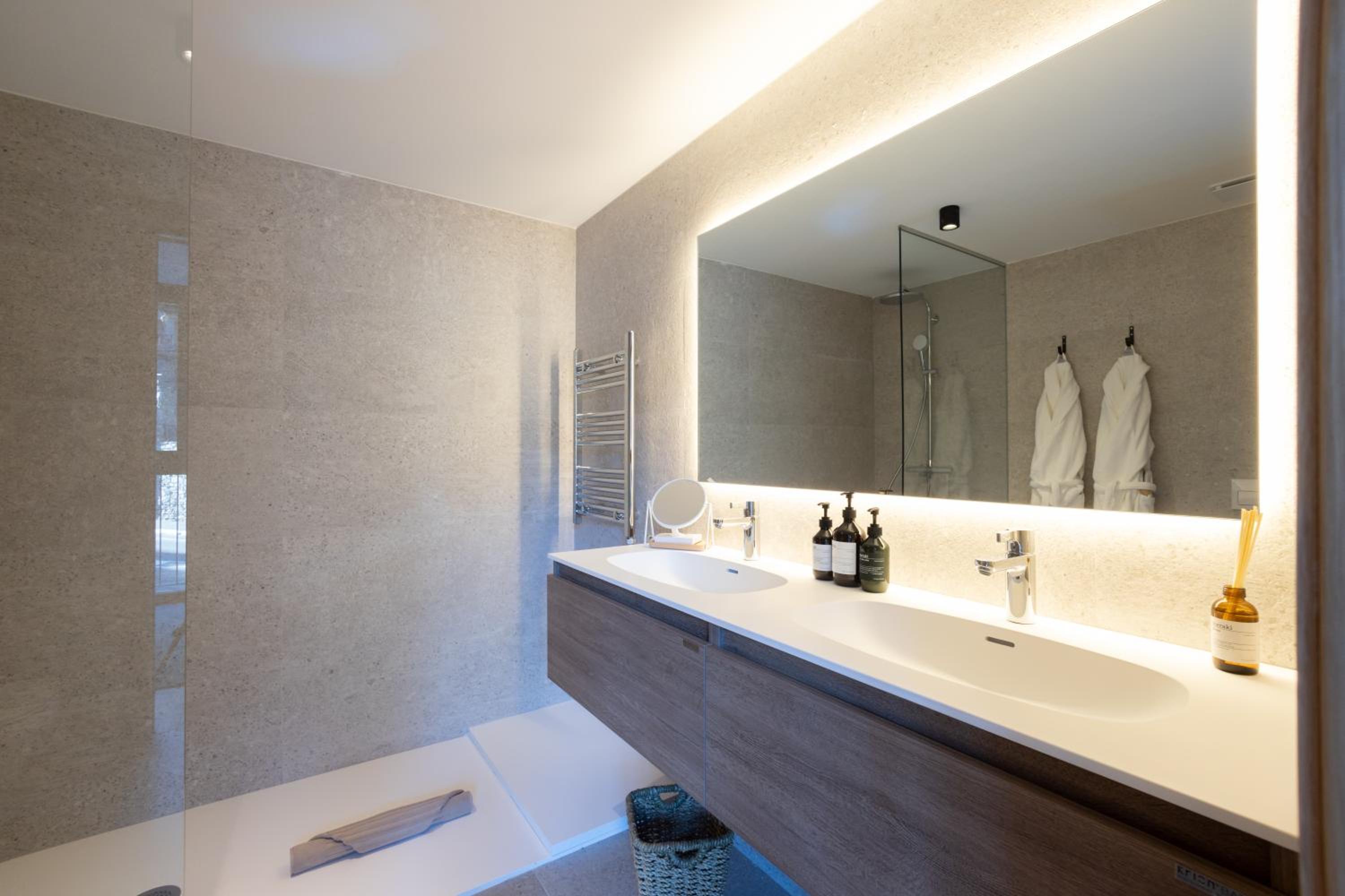 5Star Apartment 1 Min to Ski Lift Pool Sauna