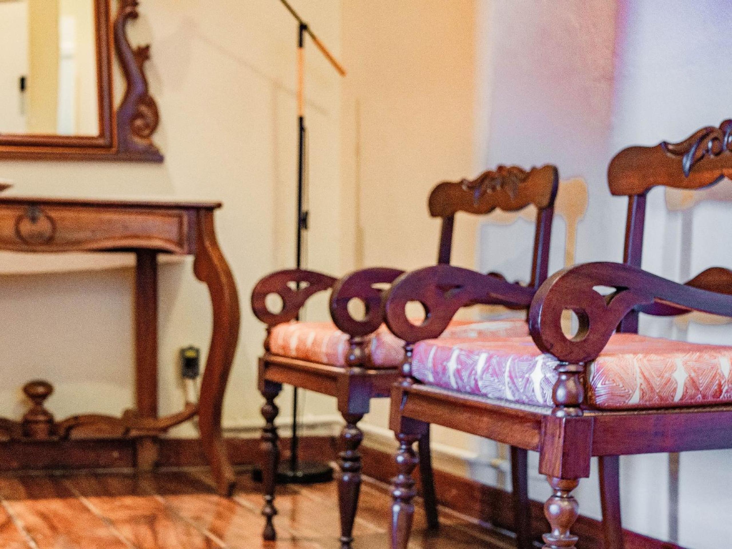 Experiência Autêntica no Pelourinho - Studio em Casarão Histórico até 6 hóspedes