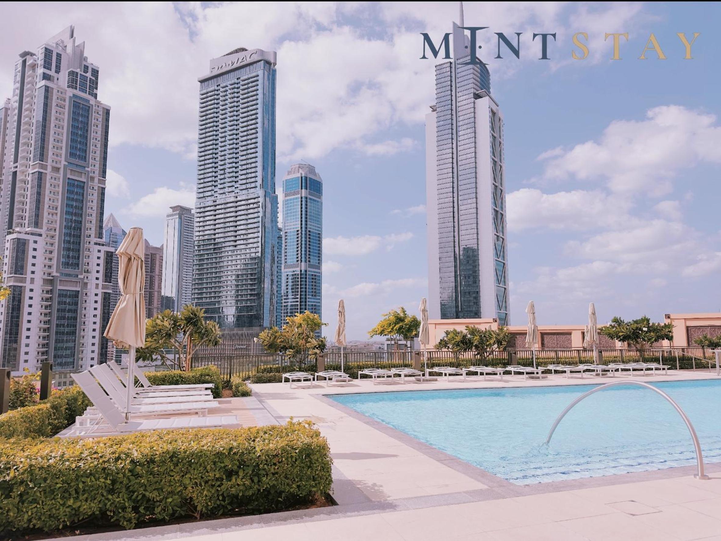 Burj Crown , Downtown Dubai - Mint Stay