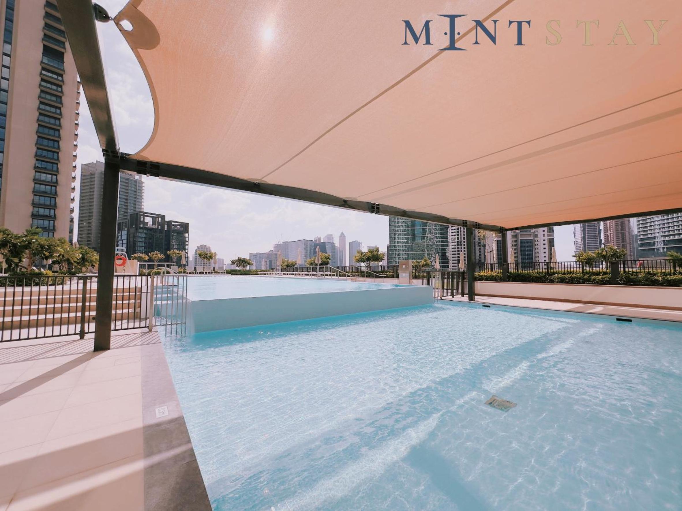 Burj Crown , Downtown Dubai - Mint Stay