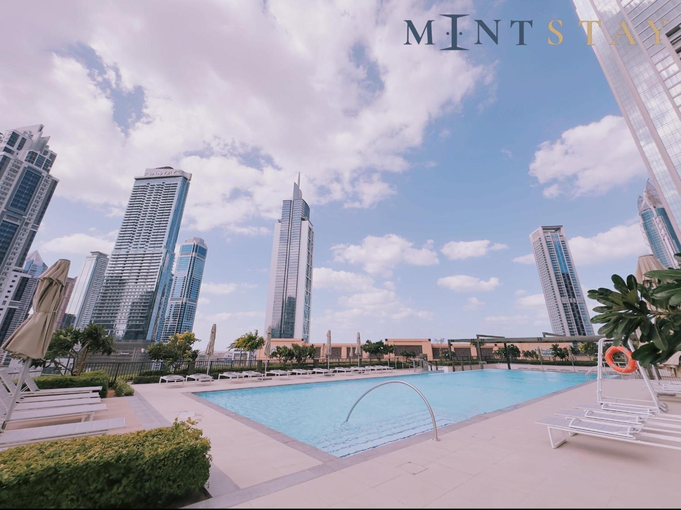 Burj Crown , Downtown Dubai - Mint Stay
