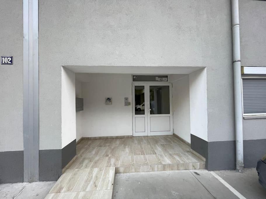 Two bedroom Apartment in Skopje Center view 5