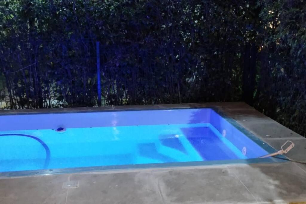 AP Térreo c/ piscina e churrasqueira na varanda