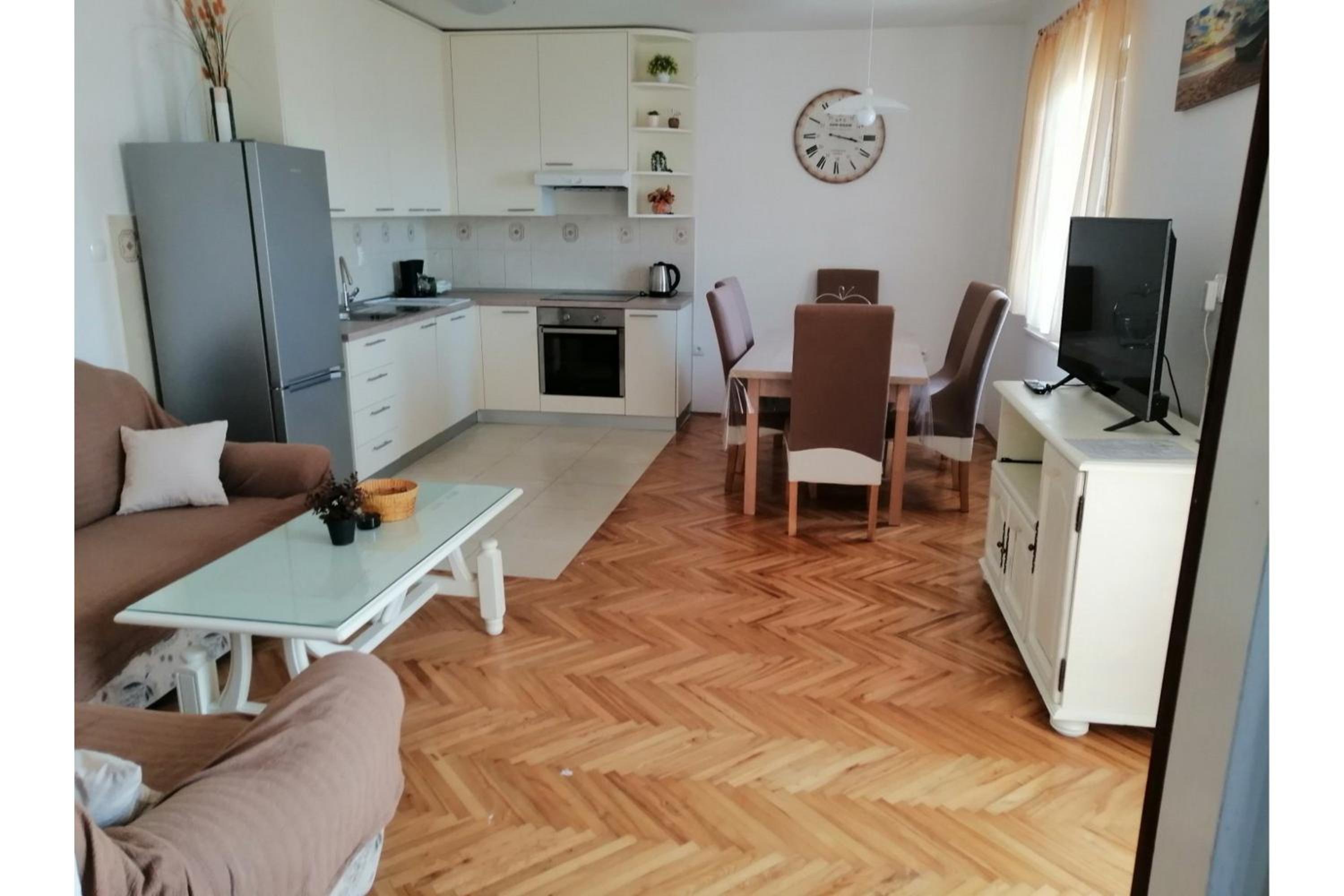 Apartments Njaco view 5