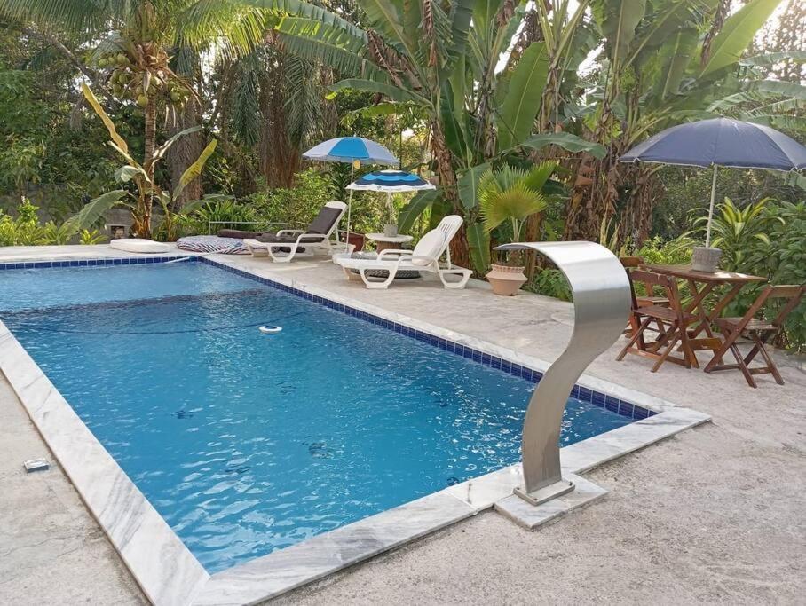 Casa temporada com piscina em Santa Cruz Cabrália