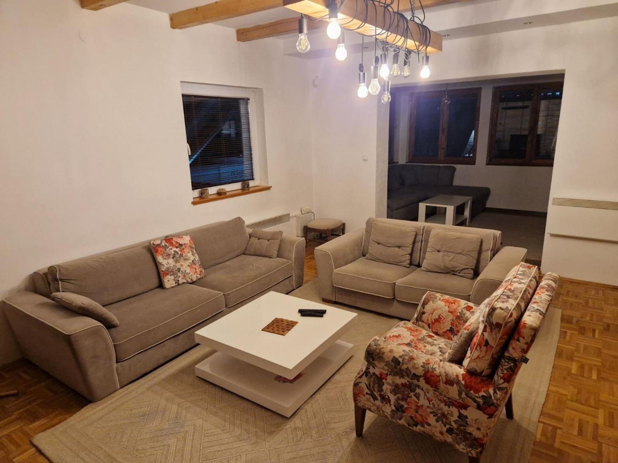 Winter Holiday Home TT
