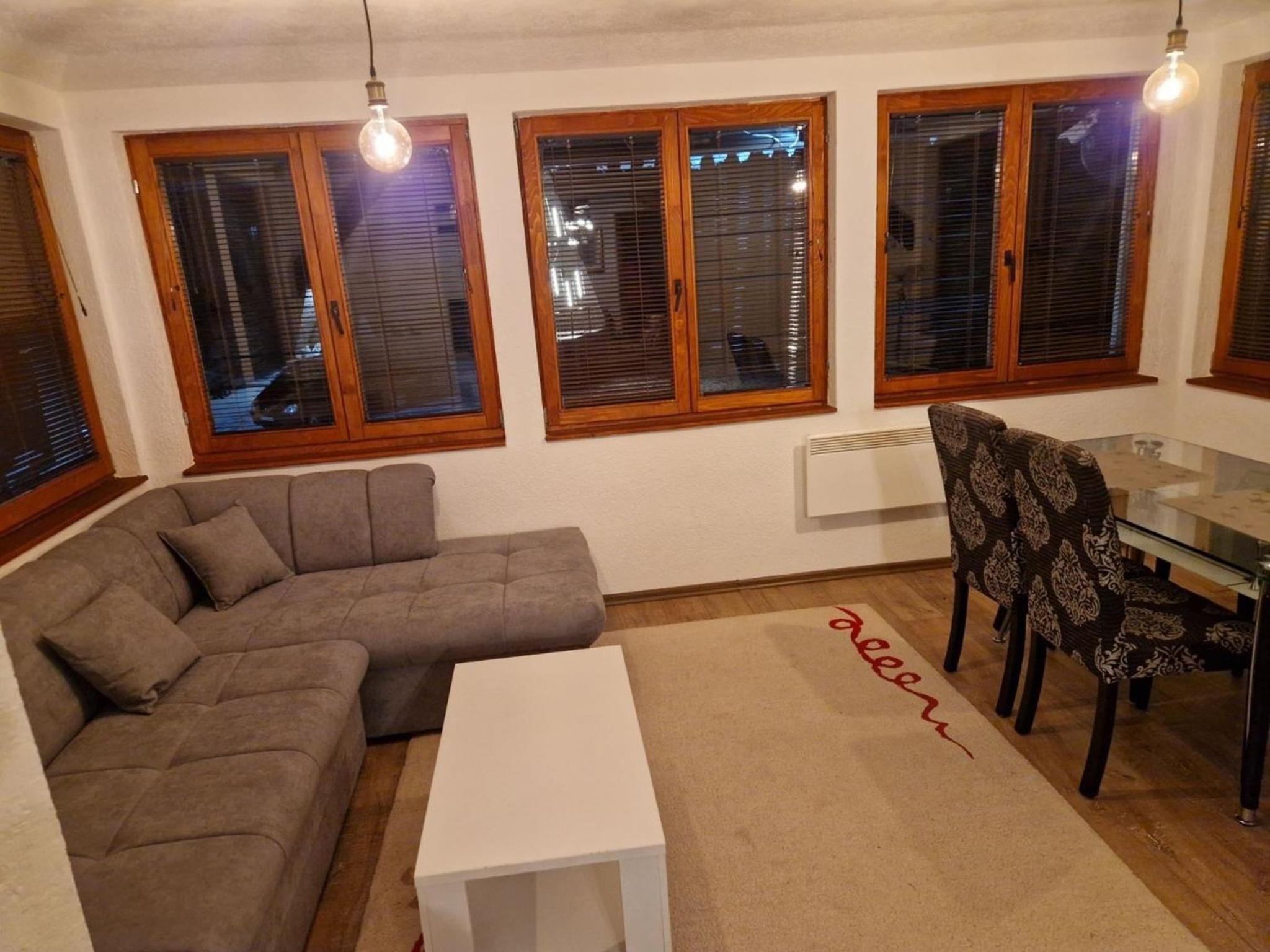 Winter Holiday Home TT