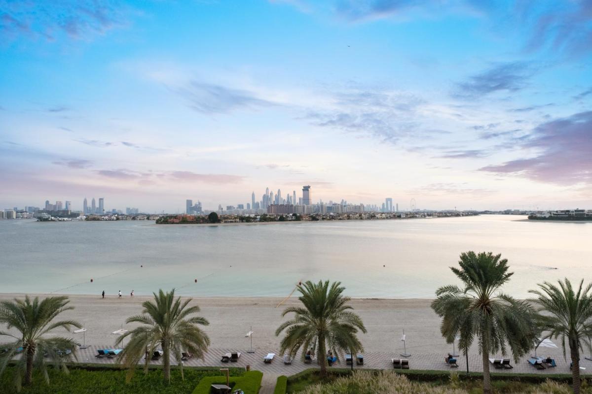 FAM Living - Private Beachfront Escape in Palm Jumeirah - Sarai