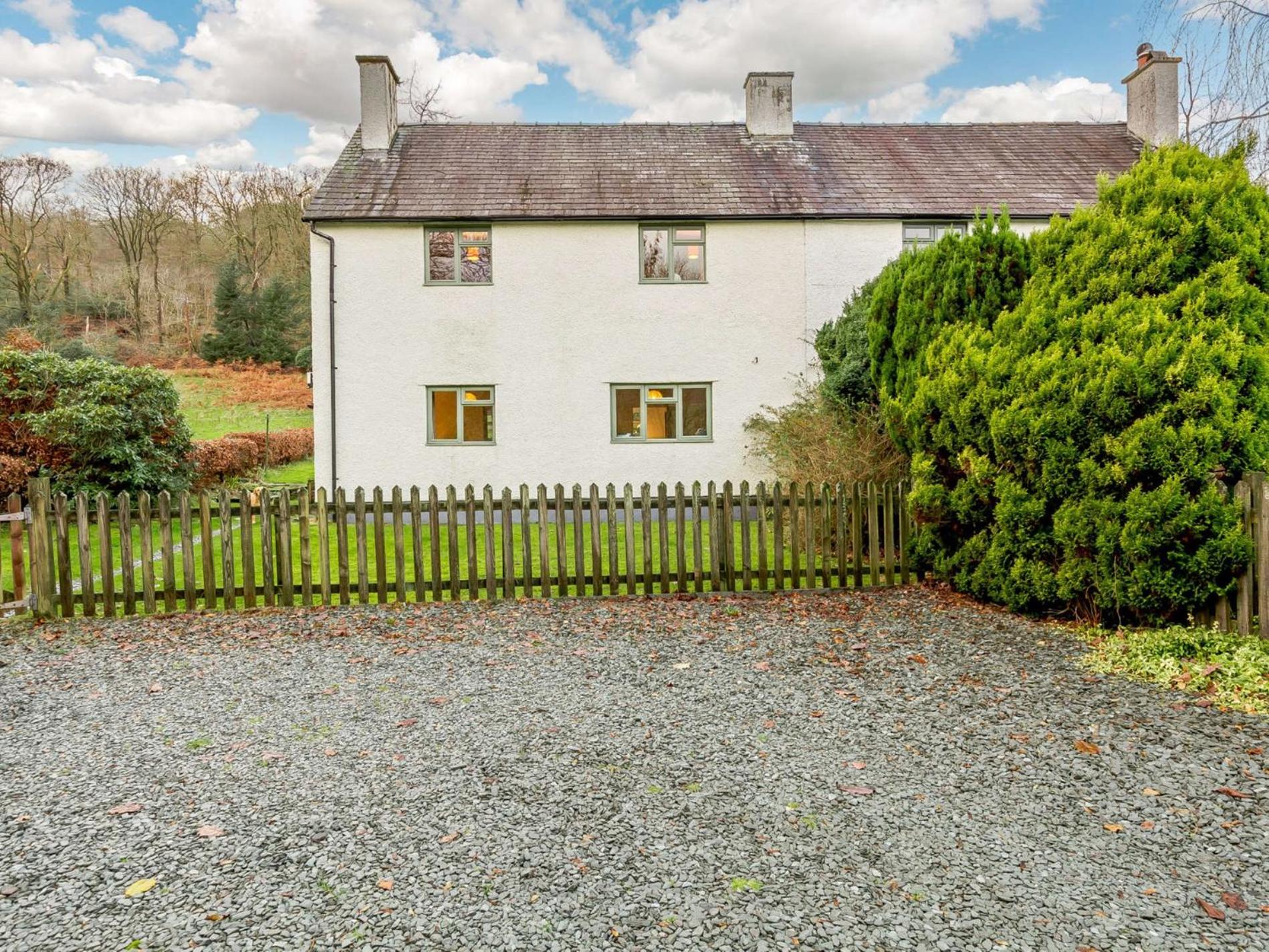 3 Bed in Hawkshead oc-llh06 view 4