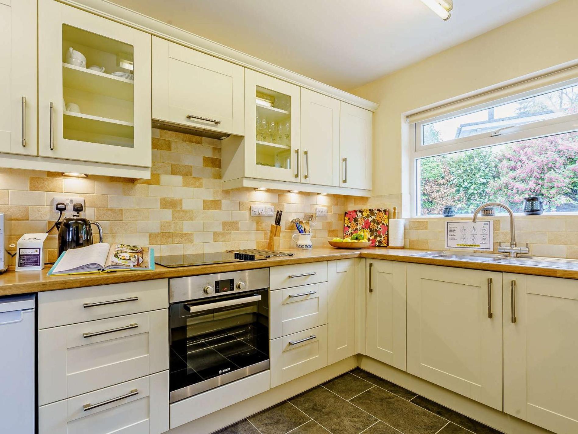 5 Bed in Hawkshead oc-llh55 view 3
