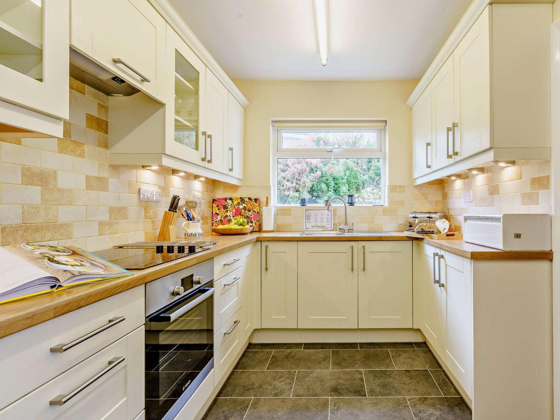 5 Bed in Hawkshead oc-llh55 view 4