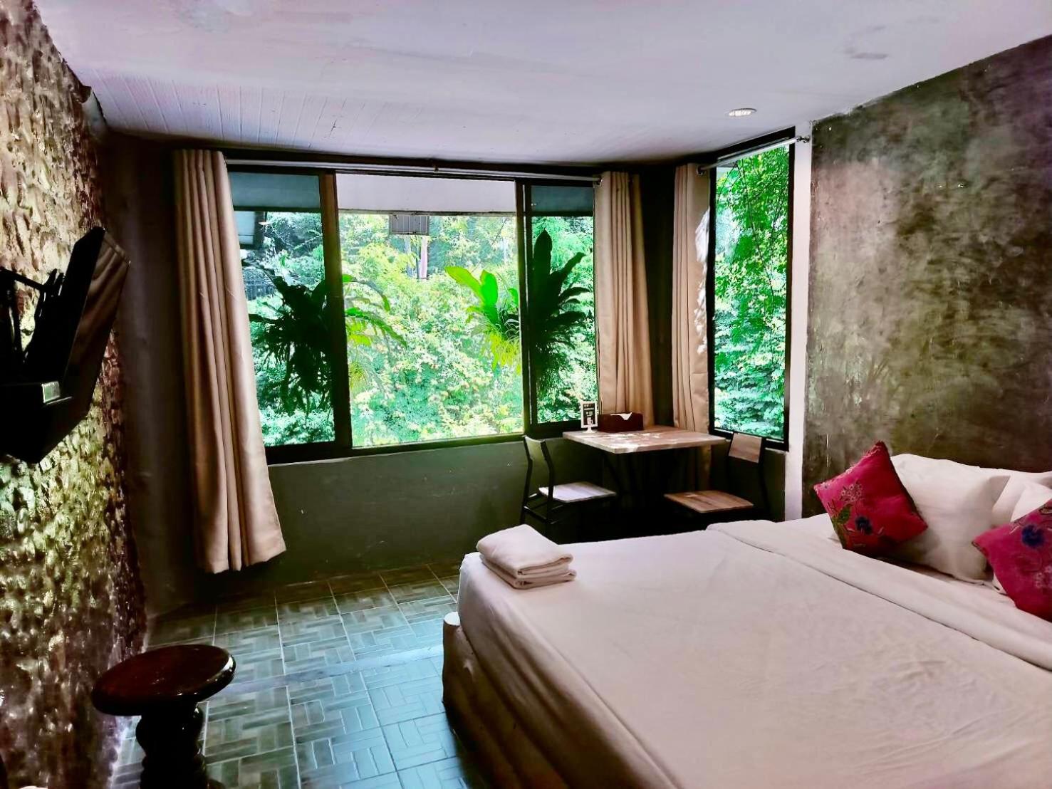 THANSILA Resort