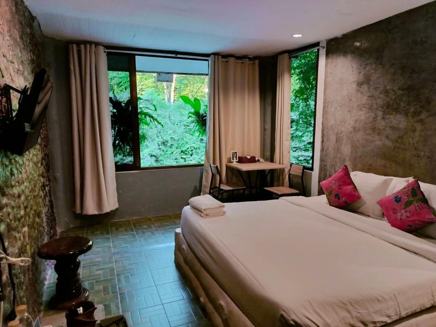 THANSILA Resort