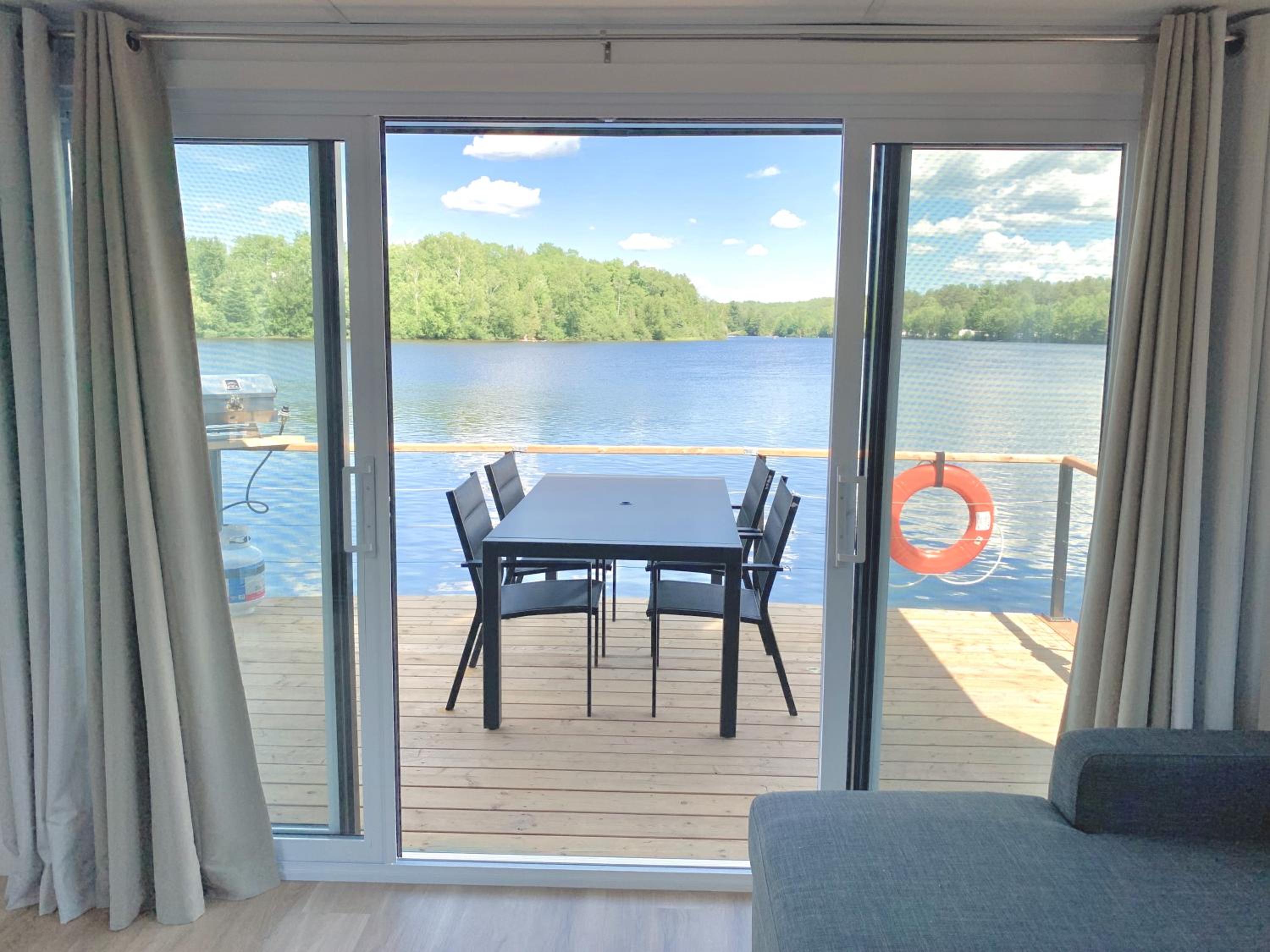 Parc de l'Île Melville 1 - Maison flottante