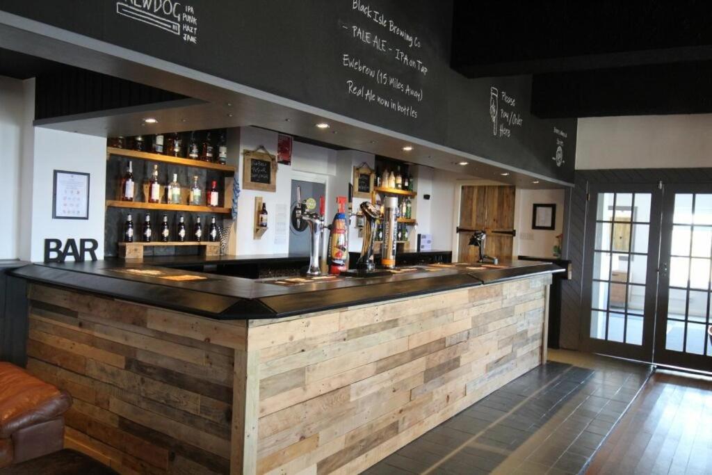 bar