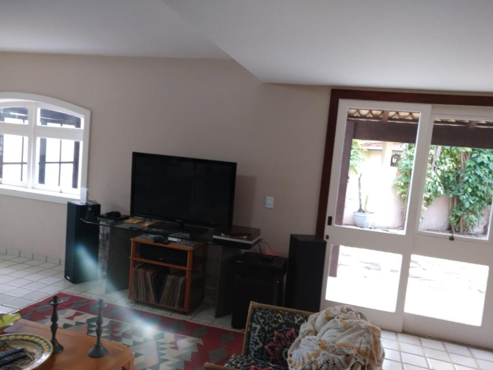 Um sonho de casa frente à laguna